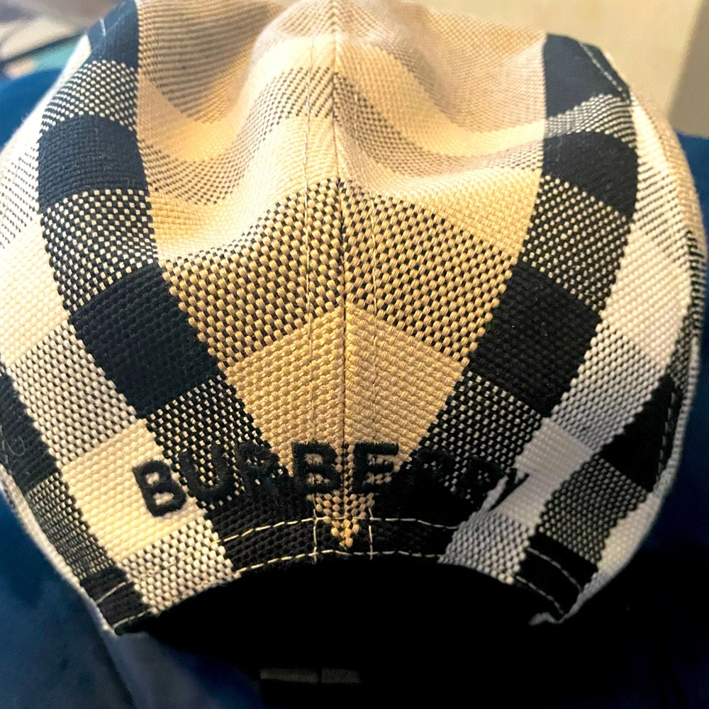 Burberry hat